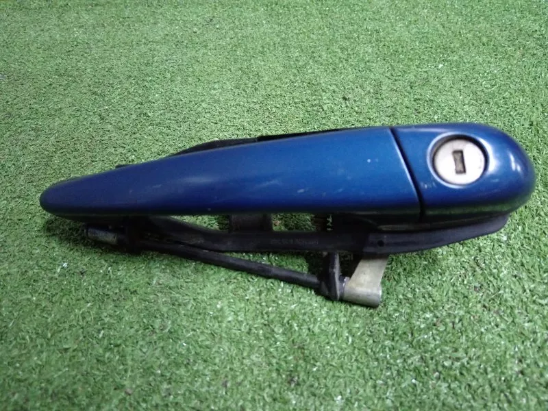 Ручка двери наружняя BMW 3-Series 2001 51210018013 E46, передняя правая