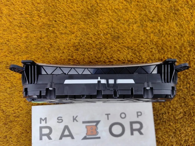 Панель приборов