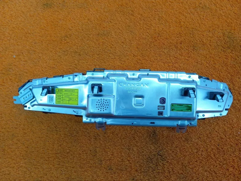 Панель приборов