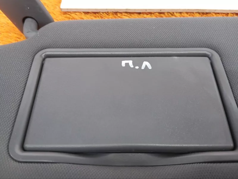 Козырек солнцезащитный Changan UNI-V 2024 8204100DE01, передний левый