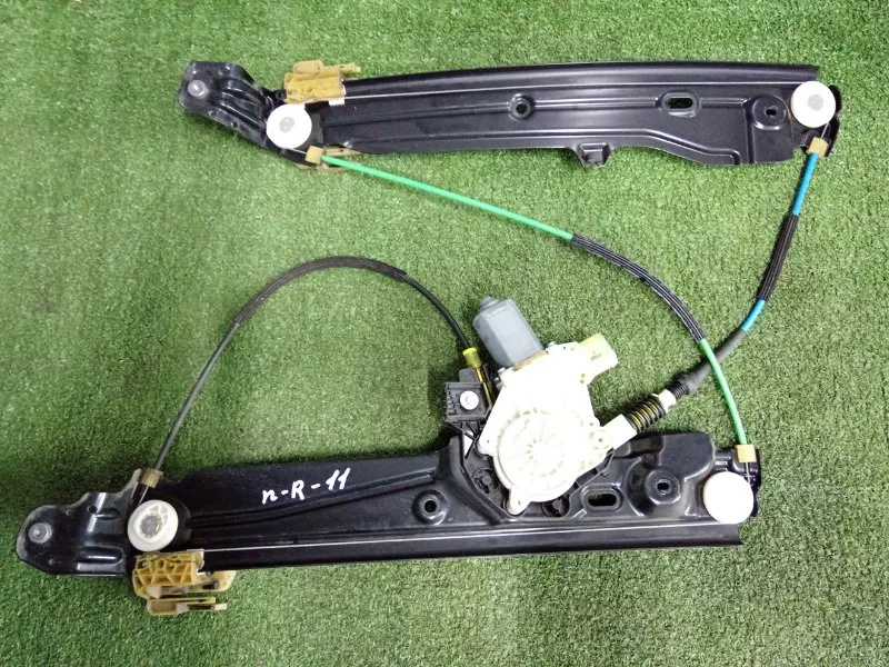 Стеклоподъемник BMW 5-Series 2010 51337182132 F10, передний правый