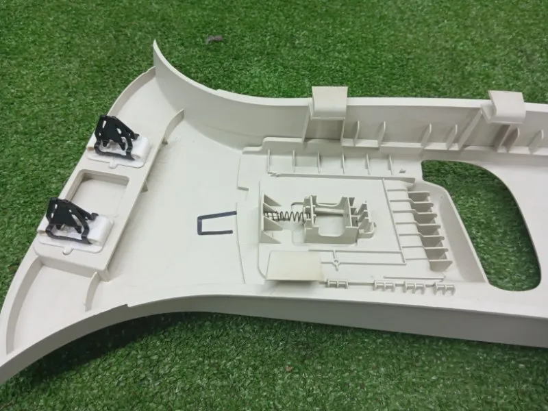 Обшивка центральной стойки