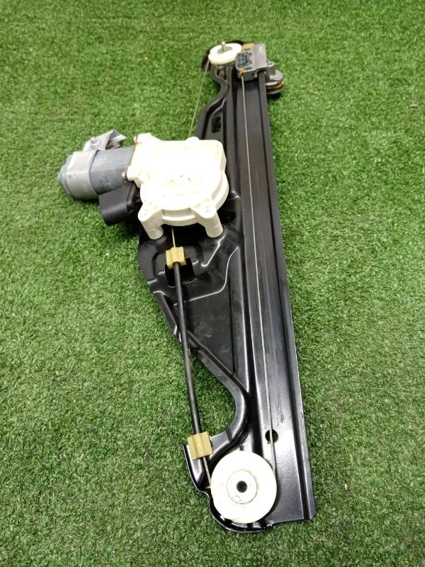 Стеклоподъемник BMW 5-Series 2006 51357184746 E60/E61, задний правый