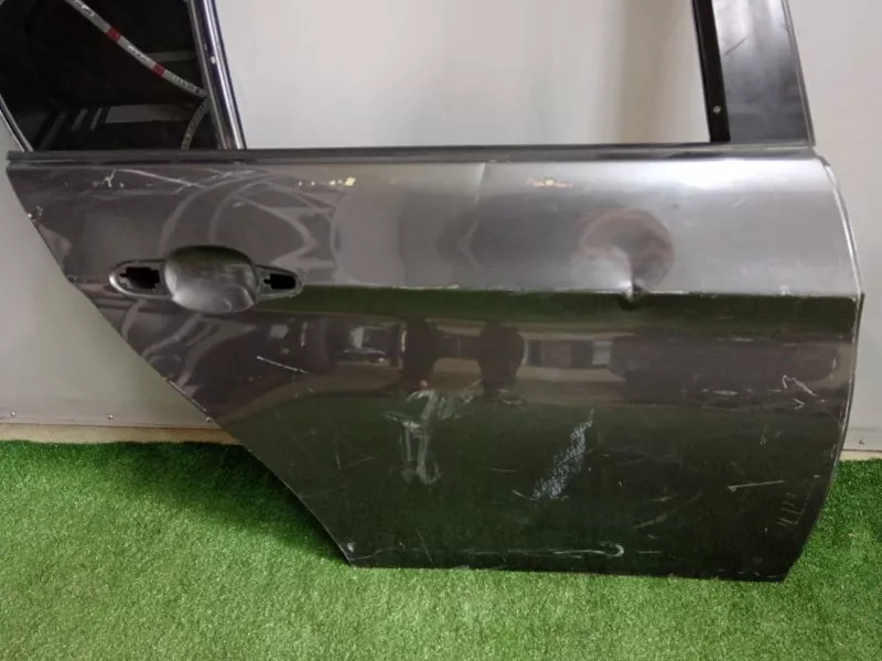 Дверь BMW 3-Series 2005 41007203648 E90, задняя правая