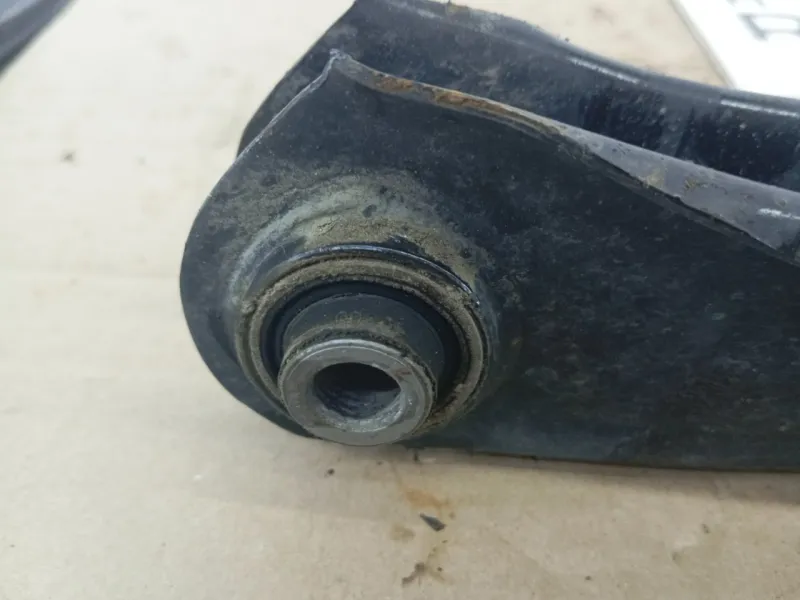 Рычаг подвески