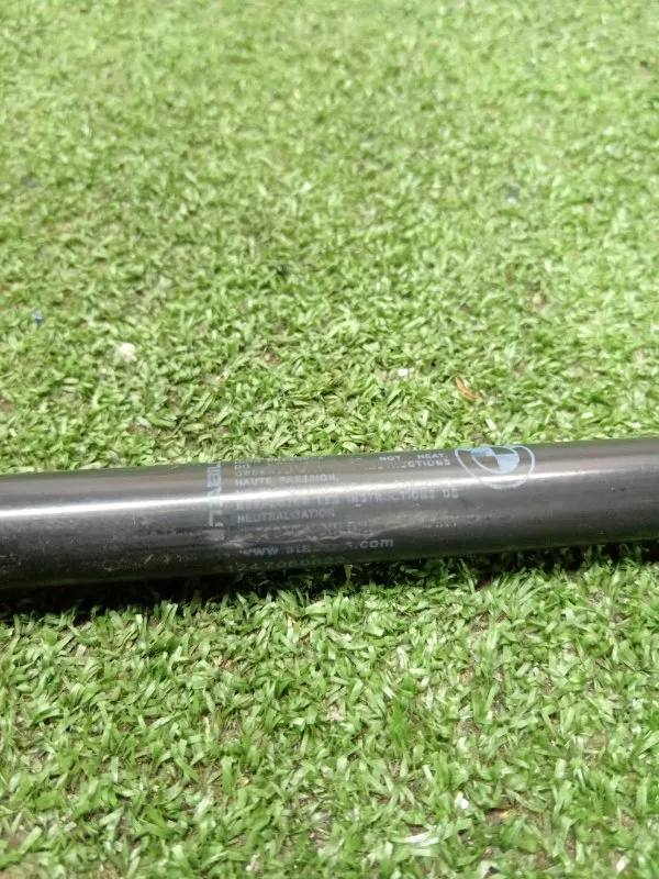 Амортизатор багажника