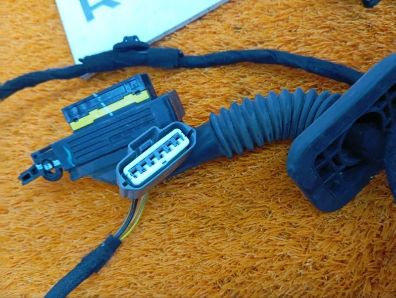 Проводка двери