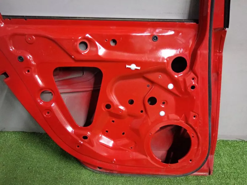 Дверь Audi A4 2008 8K9833051D B8, задняя левая