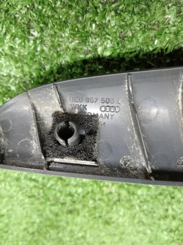 Накладка двери