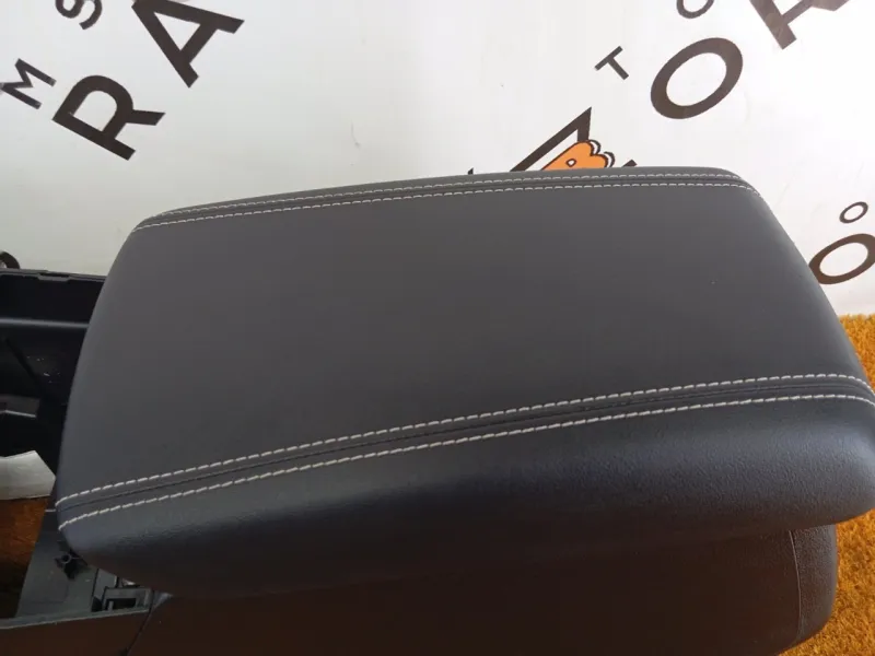 Консоль центральная