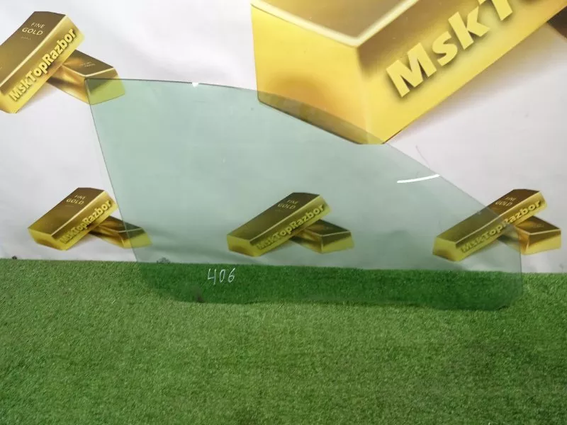 Стекло двери Audi A4 1997 8D0845202 B5, переднее правое