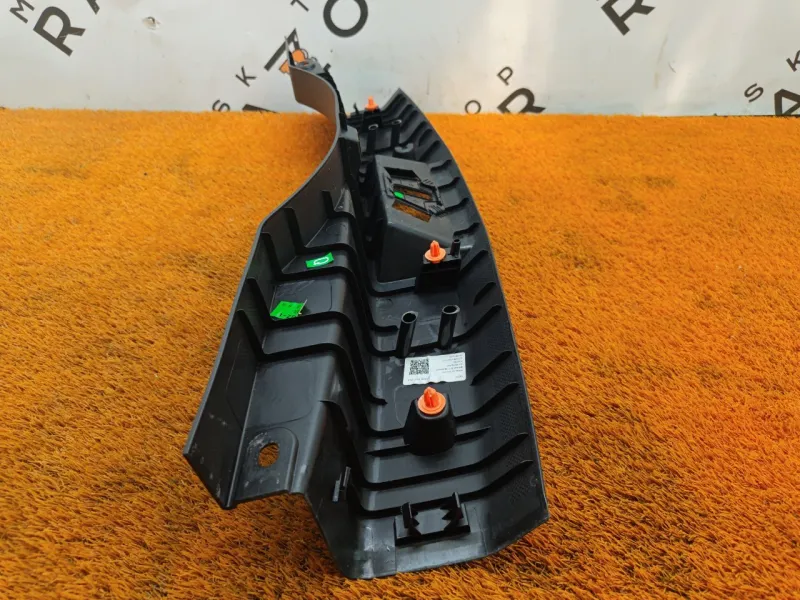 Накладка замка багажника