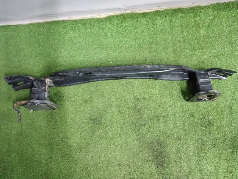 Усилитель бампера