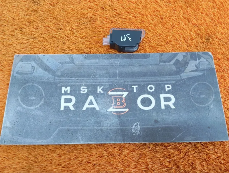 Плафон подсветки двери