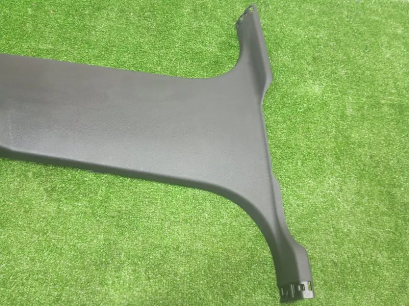 Обшивка центральной стойки