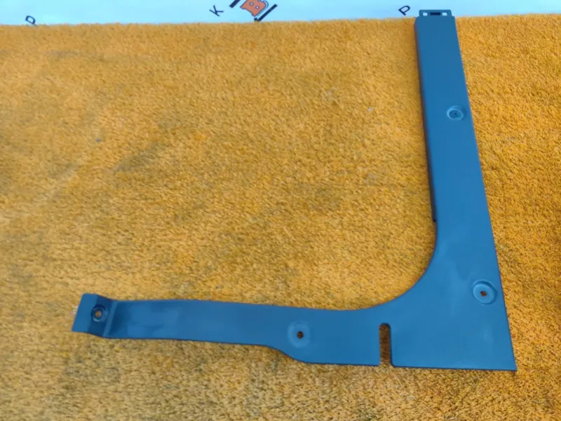 Обшивка багажника