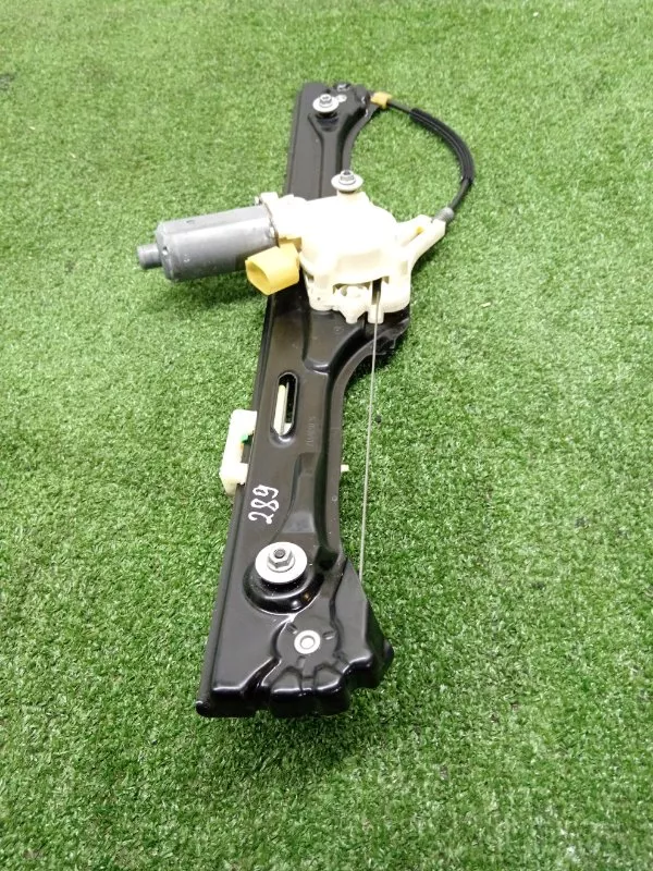 Стеклоподъемник BMW X5 2008 51357166382 E70, задний правый