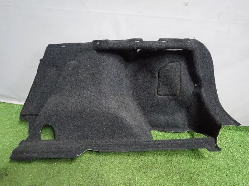 Обшивка багажника