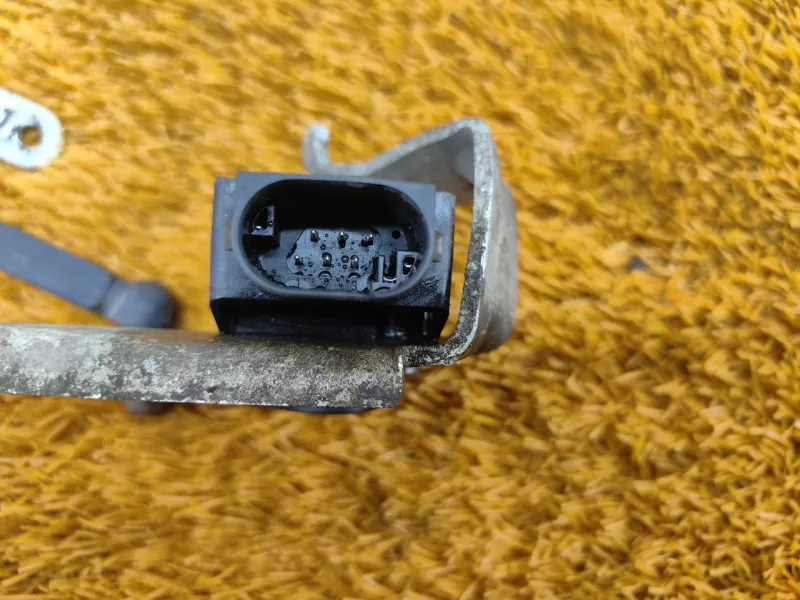 Датчик высоты дорожного просвета BMW 5-Series 2019 37142959574 G30 B47D20A, задний левый