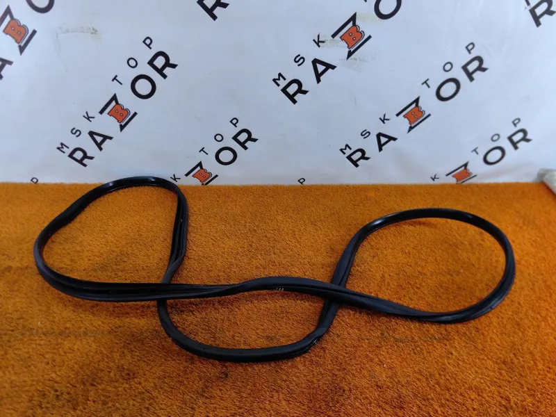 Уплотнитель проема двери