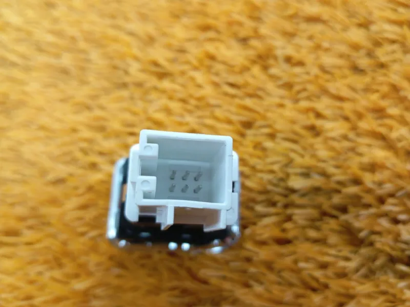 Кнопка аварийной сигнализации