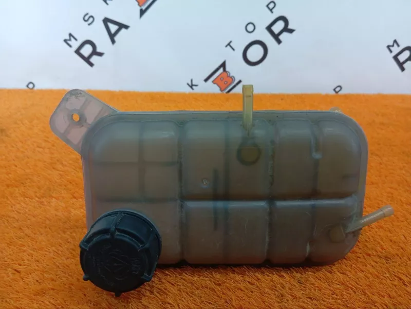 Бачок расширительный