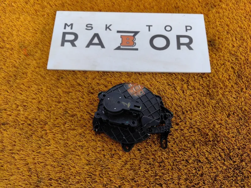 Моторчик заслонки печки