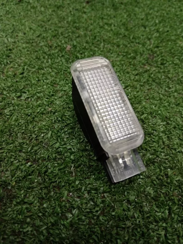 Плафон подсветки двери