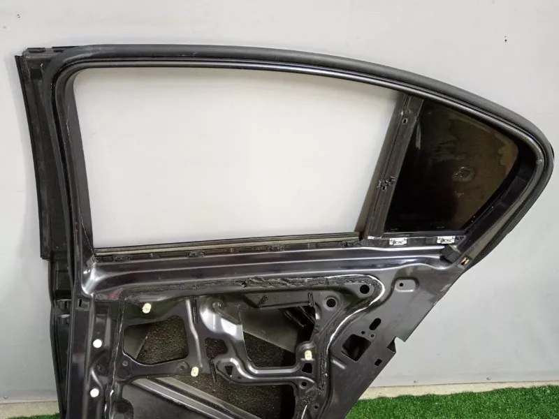 Дверь BMW 3-Series 2005 41007203648 E90, задняя правая