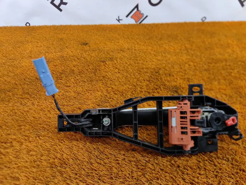 Ручка двери внешняя