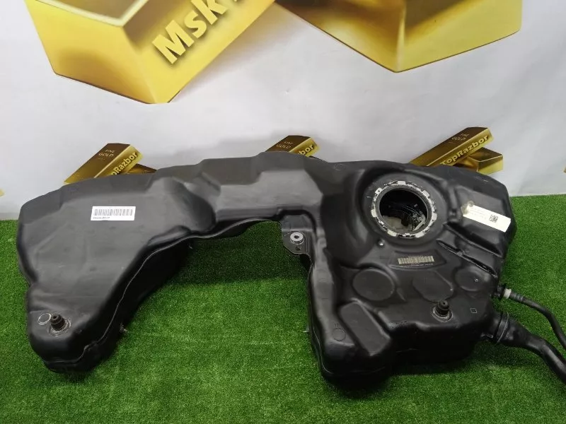 Бак топливный