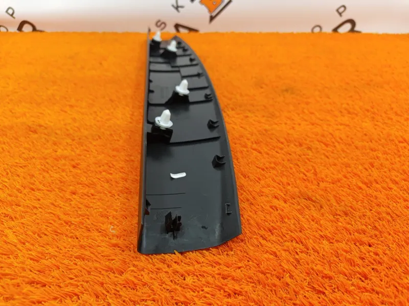 Обшивка багажника