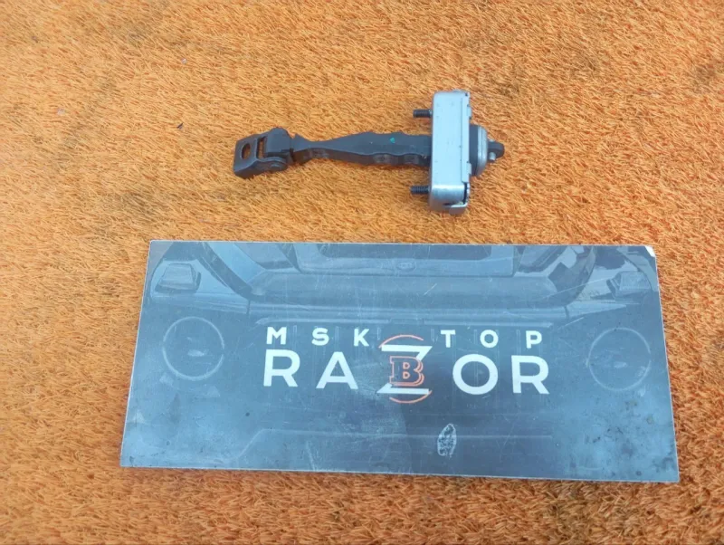 Ограничитель двери