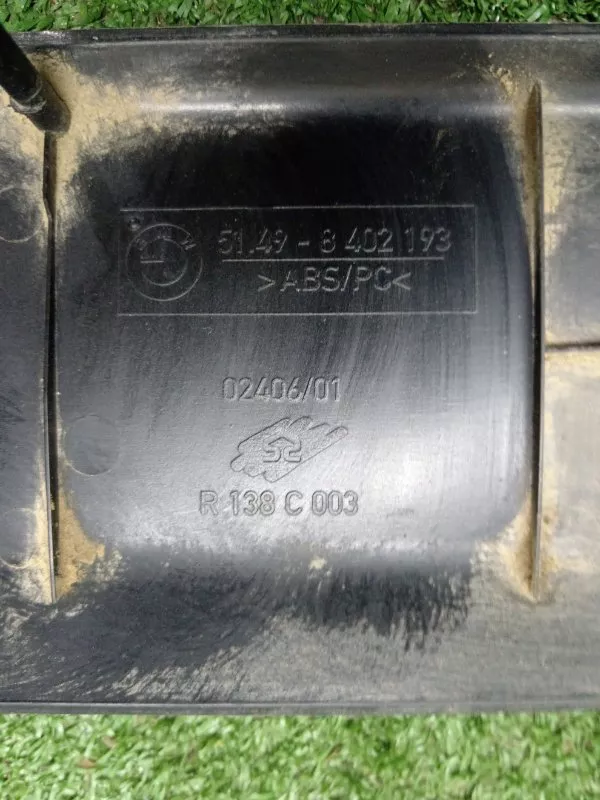 Обшивка крышки багажника BMW X5 1999-2007 51498402193 E53