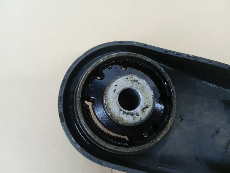 Рычаг подвески