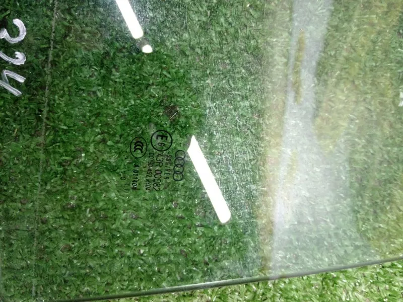 Стекло двери Audi A4 2008 8K9845206E B8, заднее правое