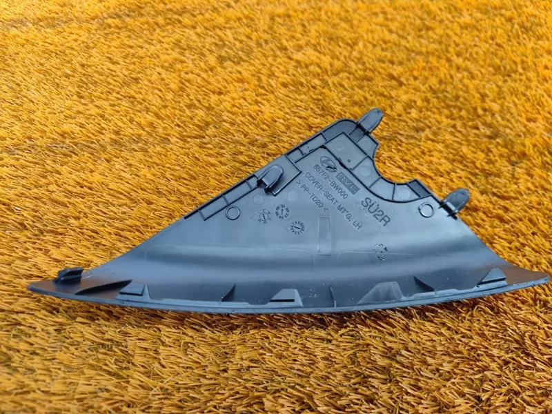 Накладка в салоне