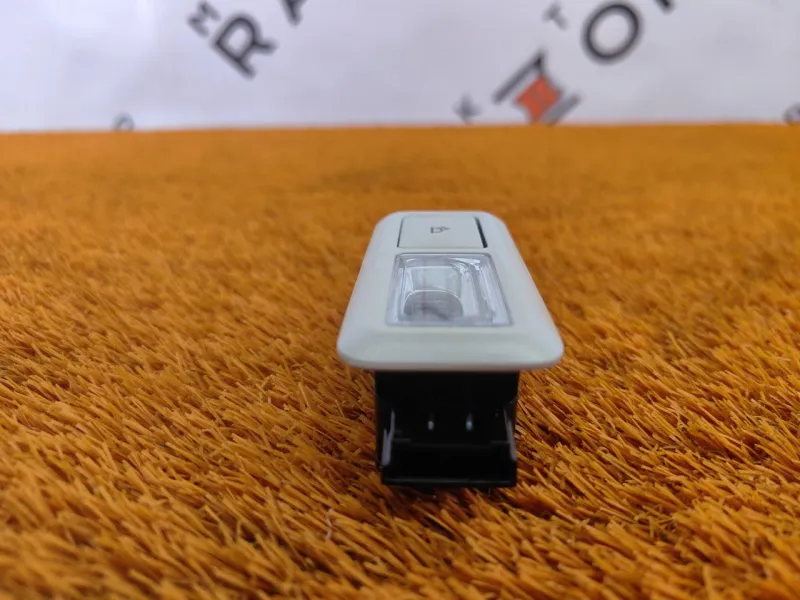 Плафон салона