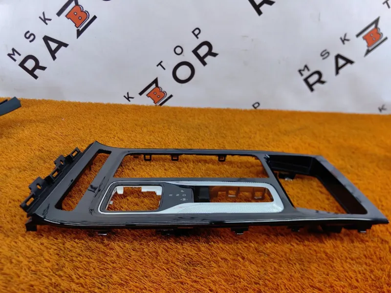 Накладка центральной консоли