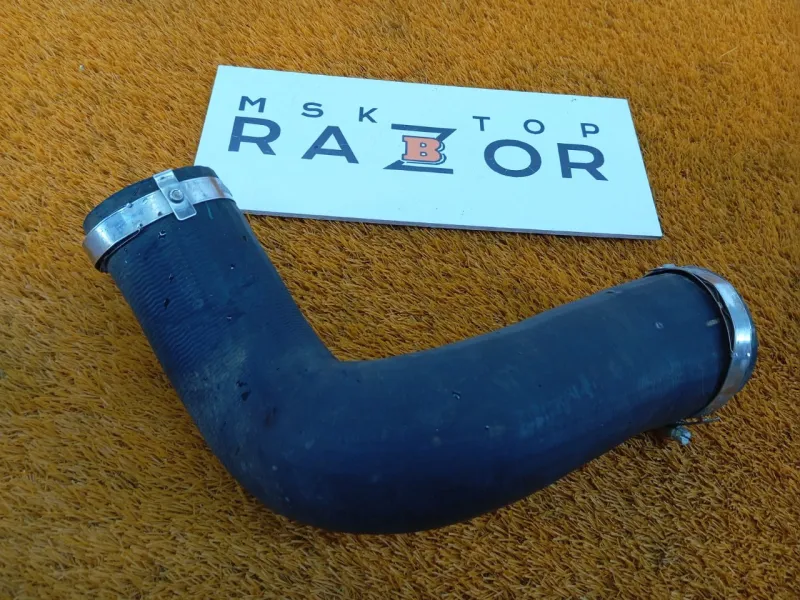 Патрубок интеркулера