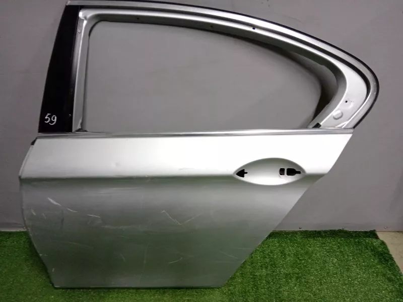 Дверь BMW 5-Series 2011 41007206113 F10, задняя левая