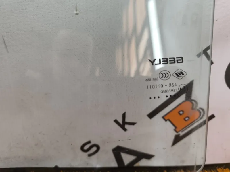 Стекло двери