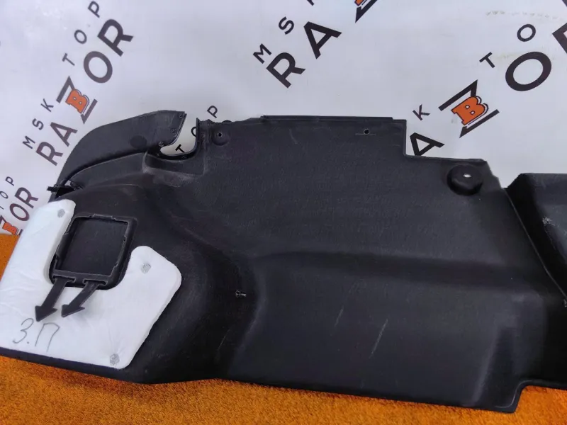 Обшивка багажника