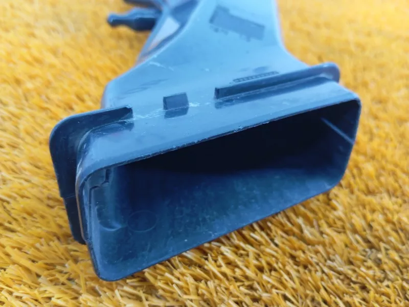 Водосток BMW X3 2018 51327411522 G01 B47