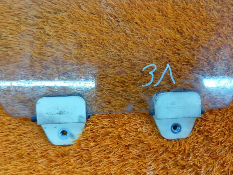 Стекло двери