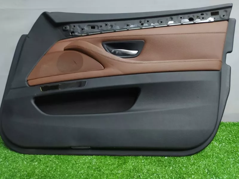 Обшивка двери BMW 5-Series 2012 51417273354 F10, передняя правая