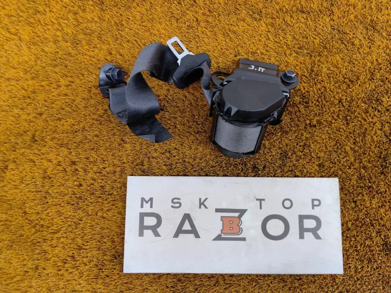 Ремень безопасности