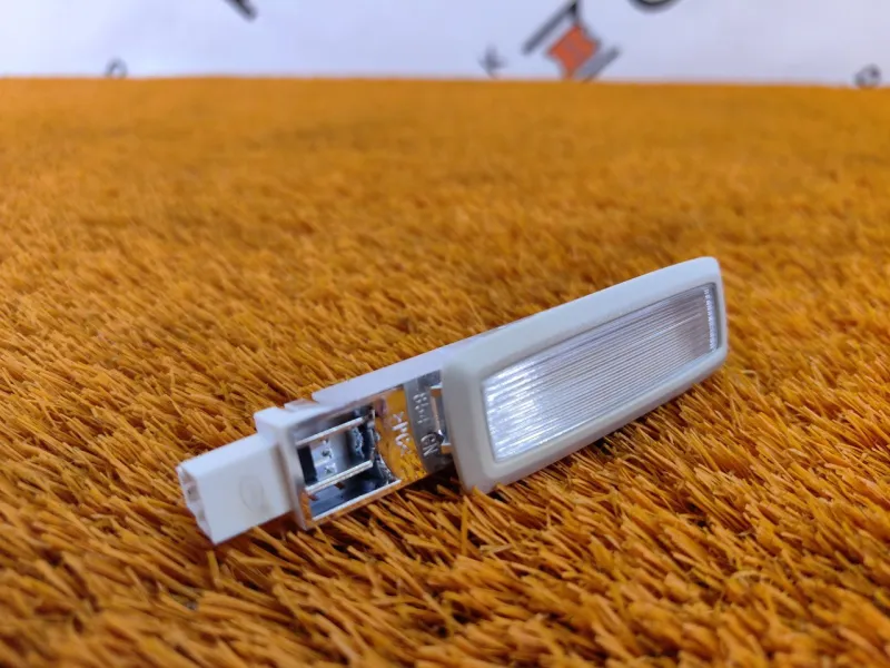 Плафон салона