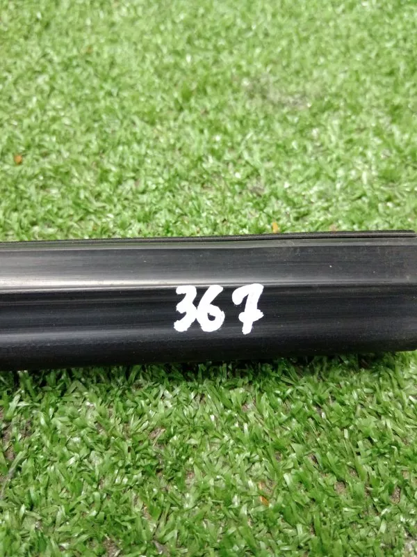 Уплотнитель стекла двери