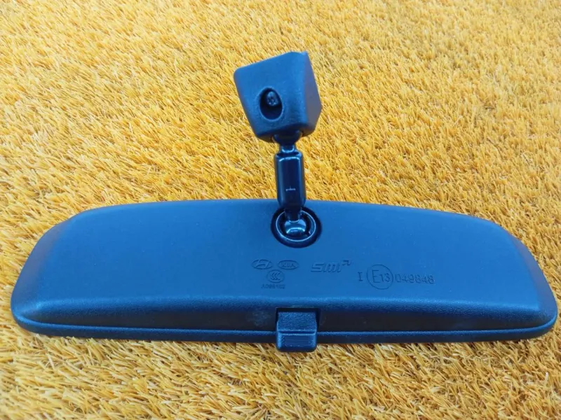 Зеркало заднего вида